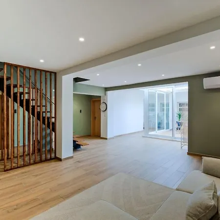 Lägenhet Lovely Fully Equipped Near Subway N5