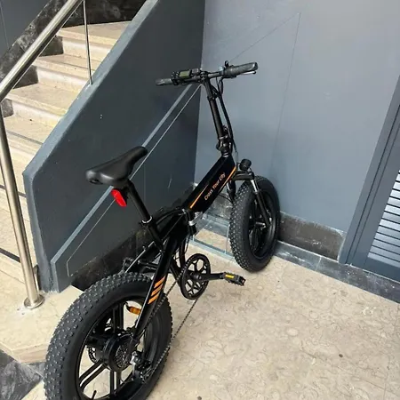 Lovely Fully Equipped Near Subway N5 * Lissabon