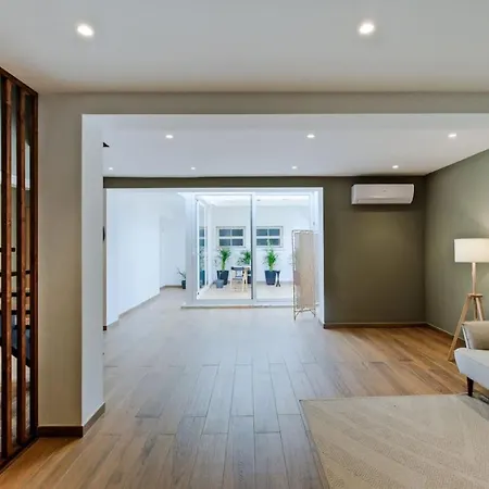 Lovely Fully Equipped Near Subway N5 아파트