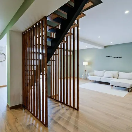 Lovely Fully Equipped Near Subway N5 * Lissabon