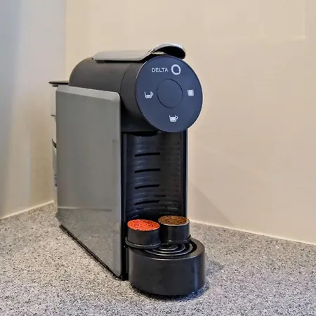 Lovely Fully Equipped Near Subway N5 Lissabon